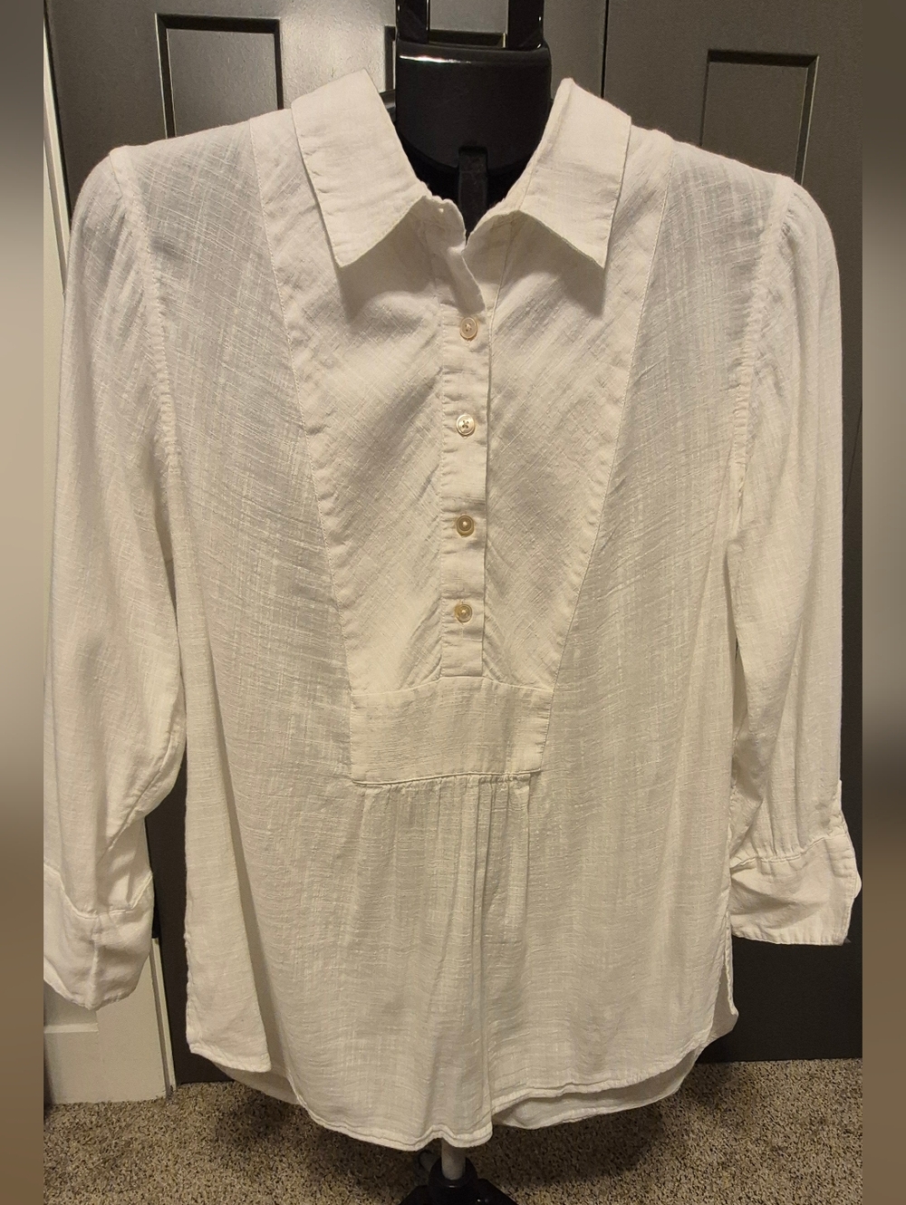 Vineyard Vines Ivory Popover Blouse Medium 3/4 Sleeve Lightweight Top - Picture 2 of 5